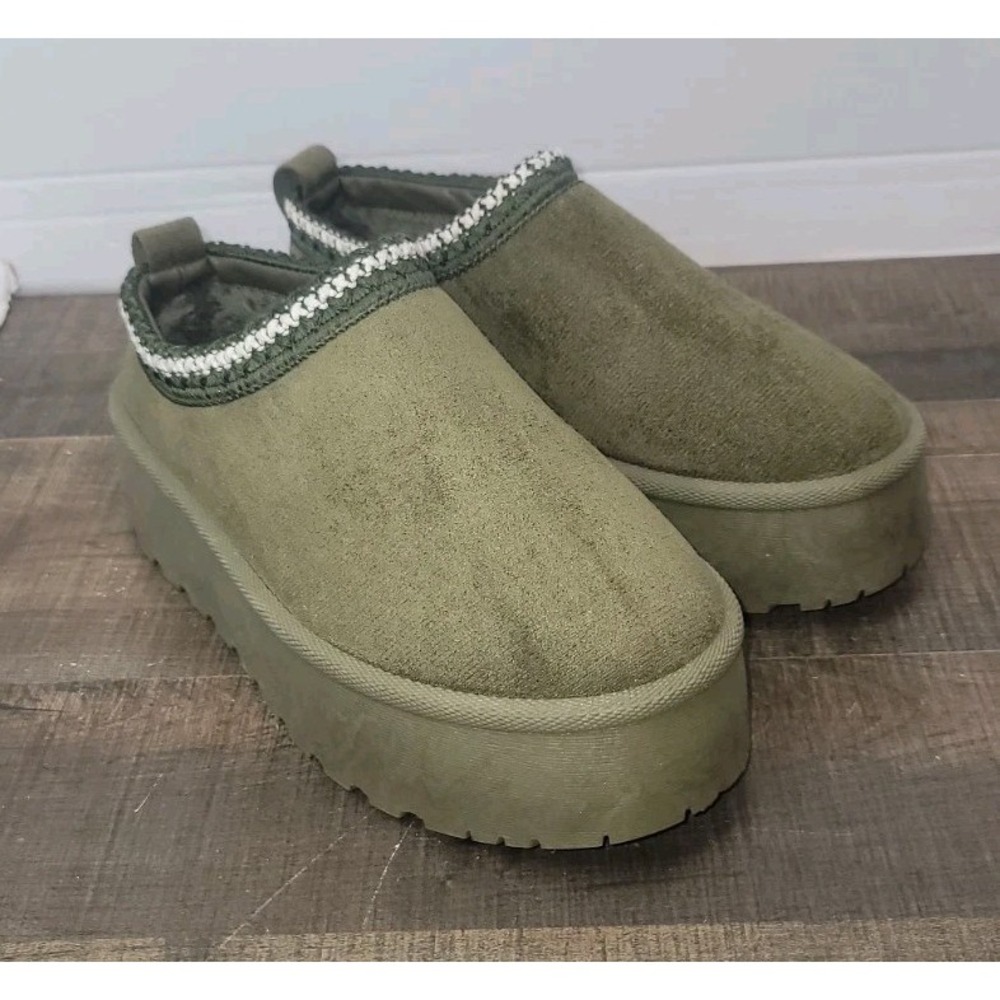 Olive Green Women's Moccasins